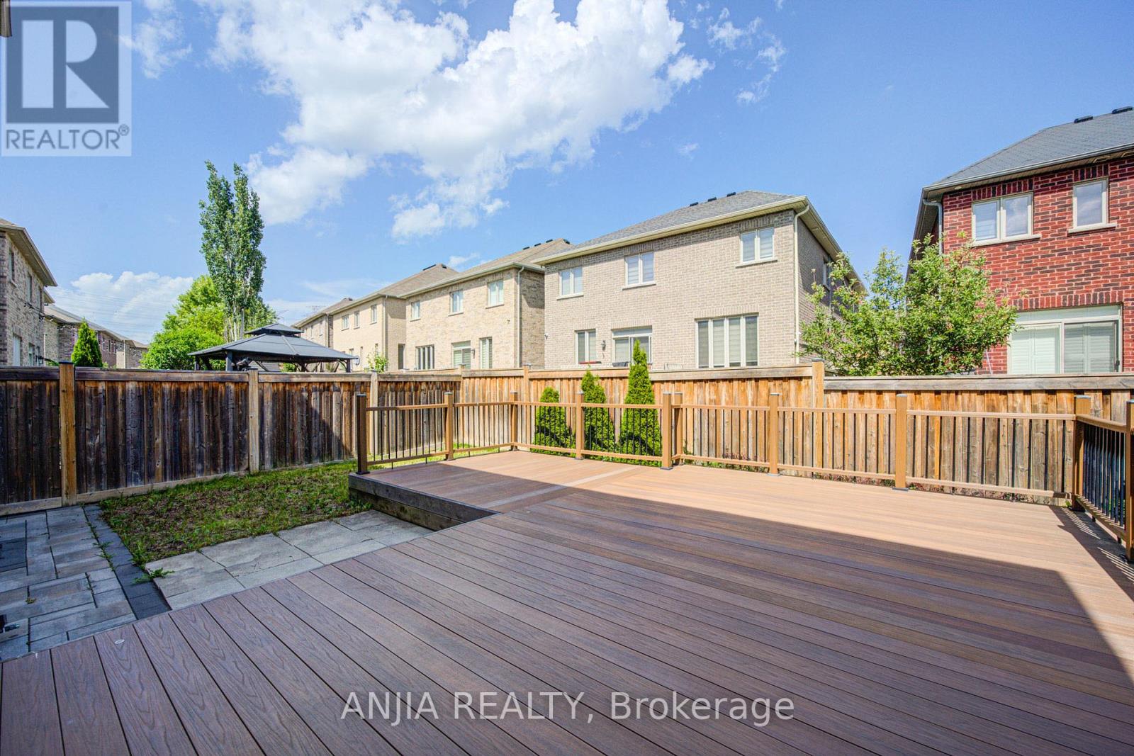 56 STOCKELL CRESCENT - 49