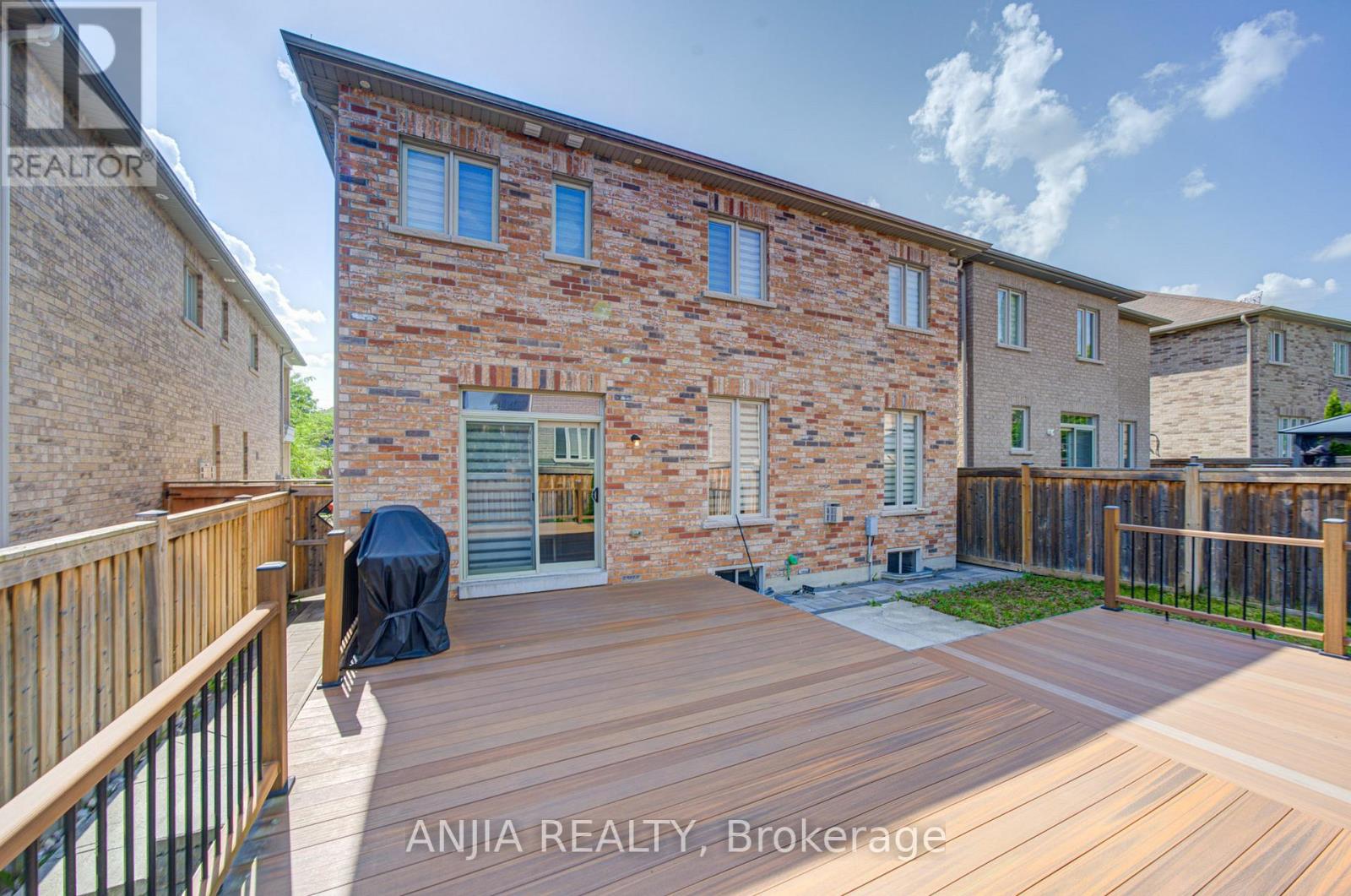 56 STOCKELL CRESCENT - 50