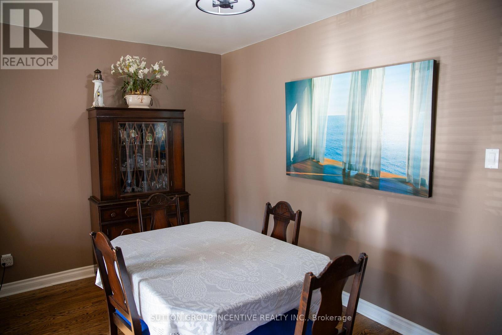45 BAILEY CRESCENT - 6