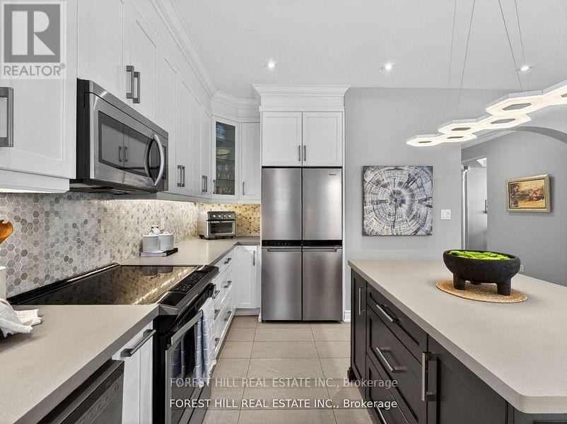 92 SEABREEZE AVENUE - 12