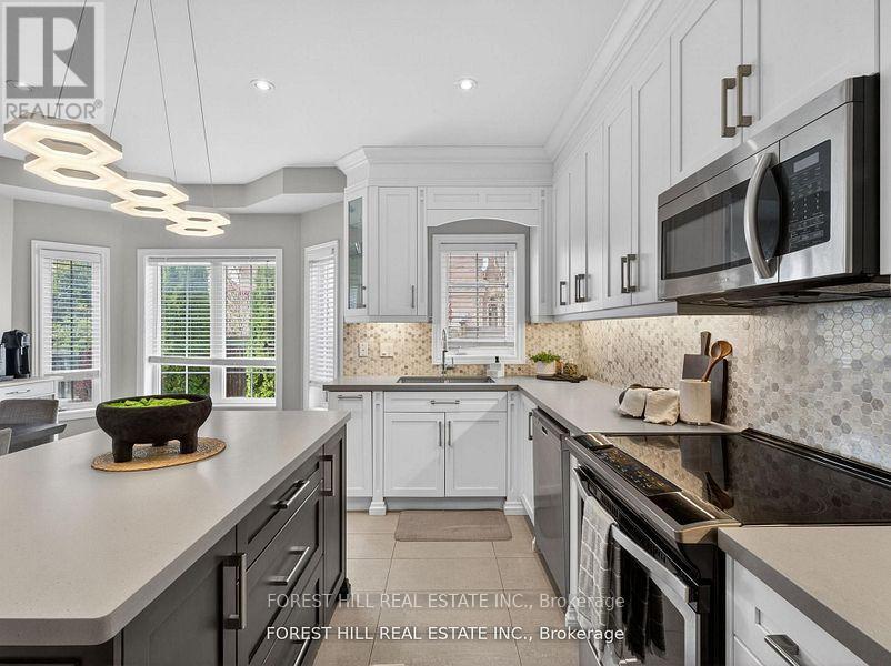 92 SEABREEZE AVENUE - 13