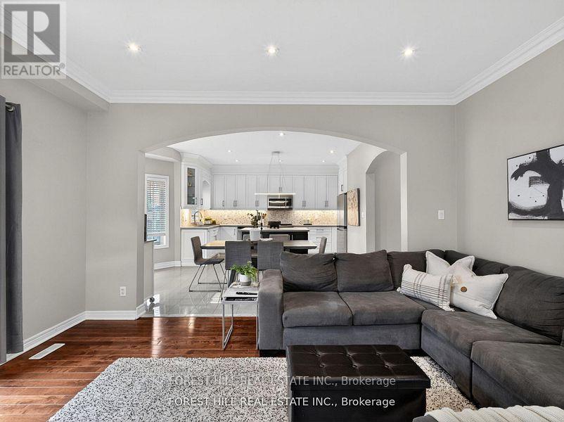 92 SEABREEZE AVENUE - 18