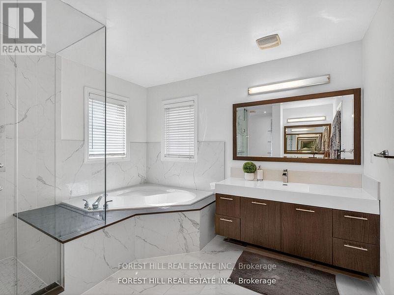 92 SEABREEZE AVENUE - 26