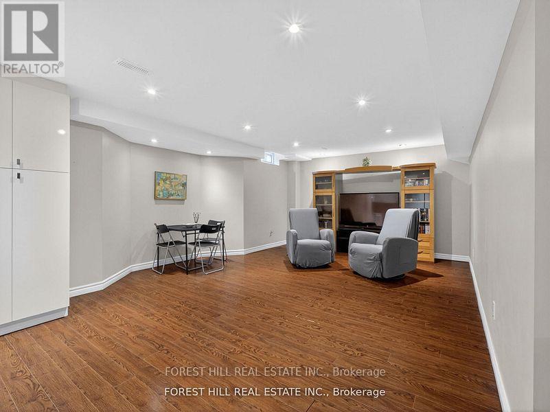 92 SEABREEZE AVENUE - 40