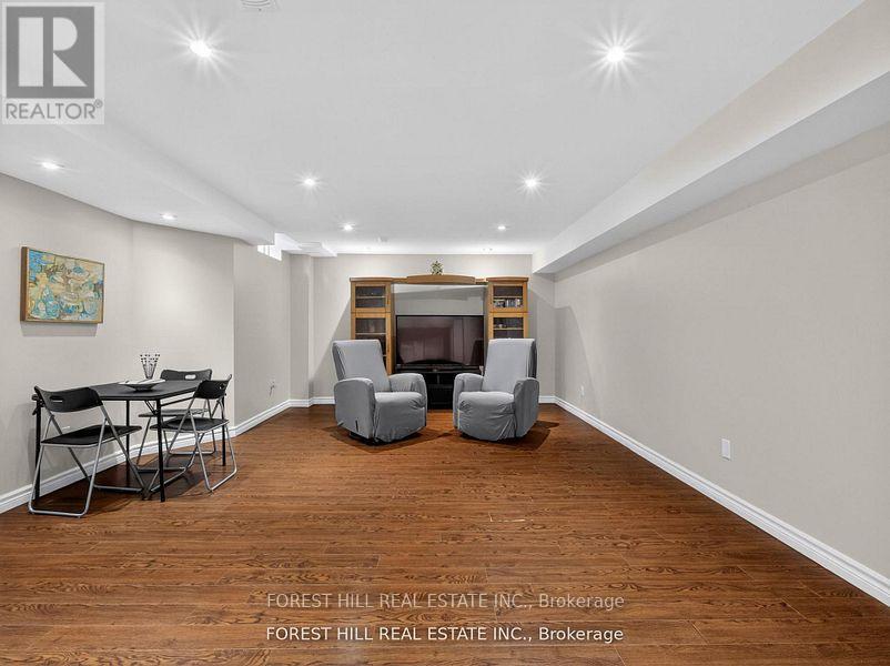 92 SEABREEZE AVENUE - 42