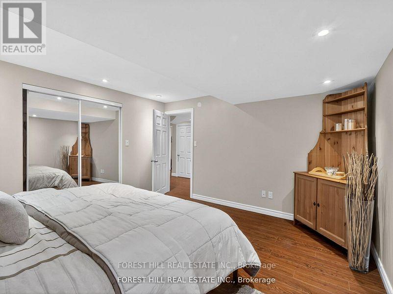 92 SEABREEZE AVENUE - 43