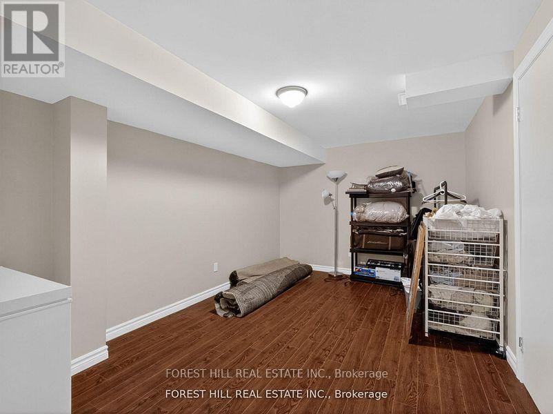 92 SEABREEZE AVENUE - 44