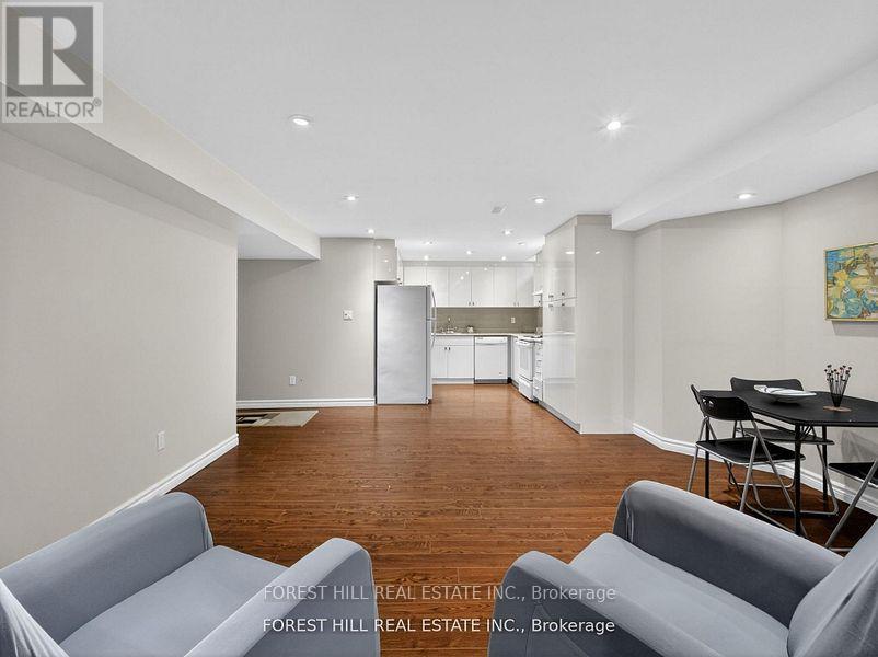 92 SEABREEZE AVENUE - 45