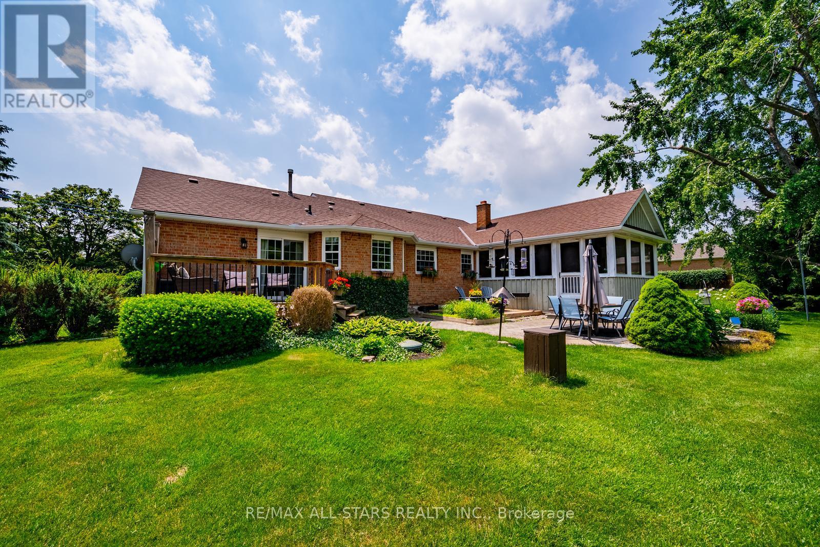 245 CAM FELLA BOULEVARD - 35