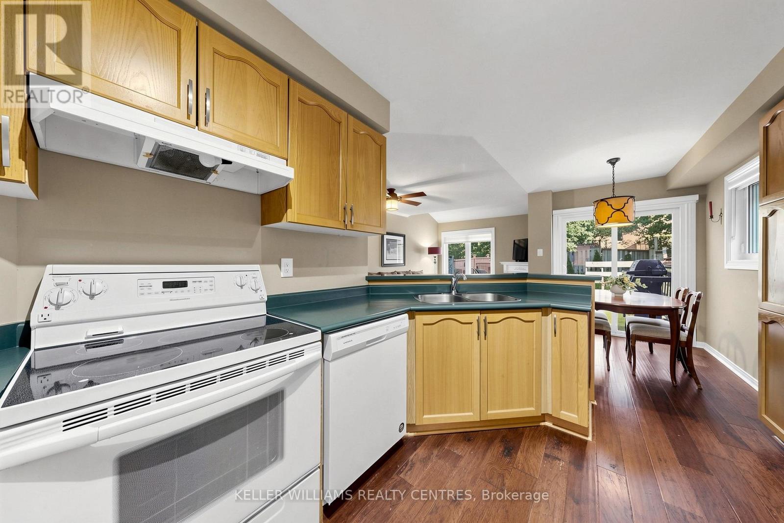 118 WOODROOF CRESCENT - 10