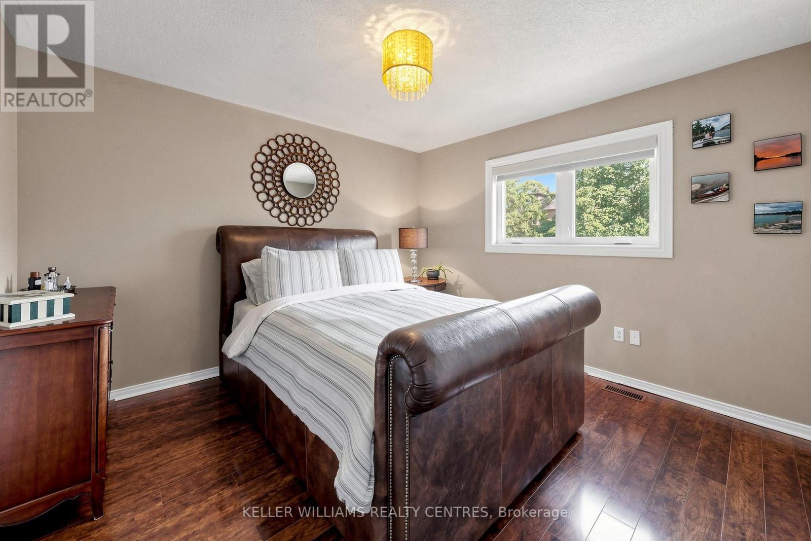 118 WOODROOF CRESCENT - 13