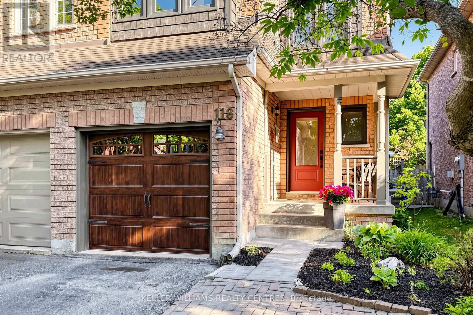 118 WOODROOF CRESCENT - 2