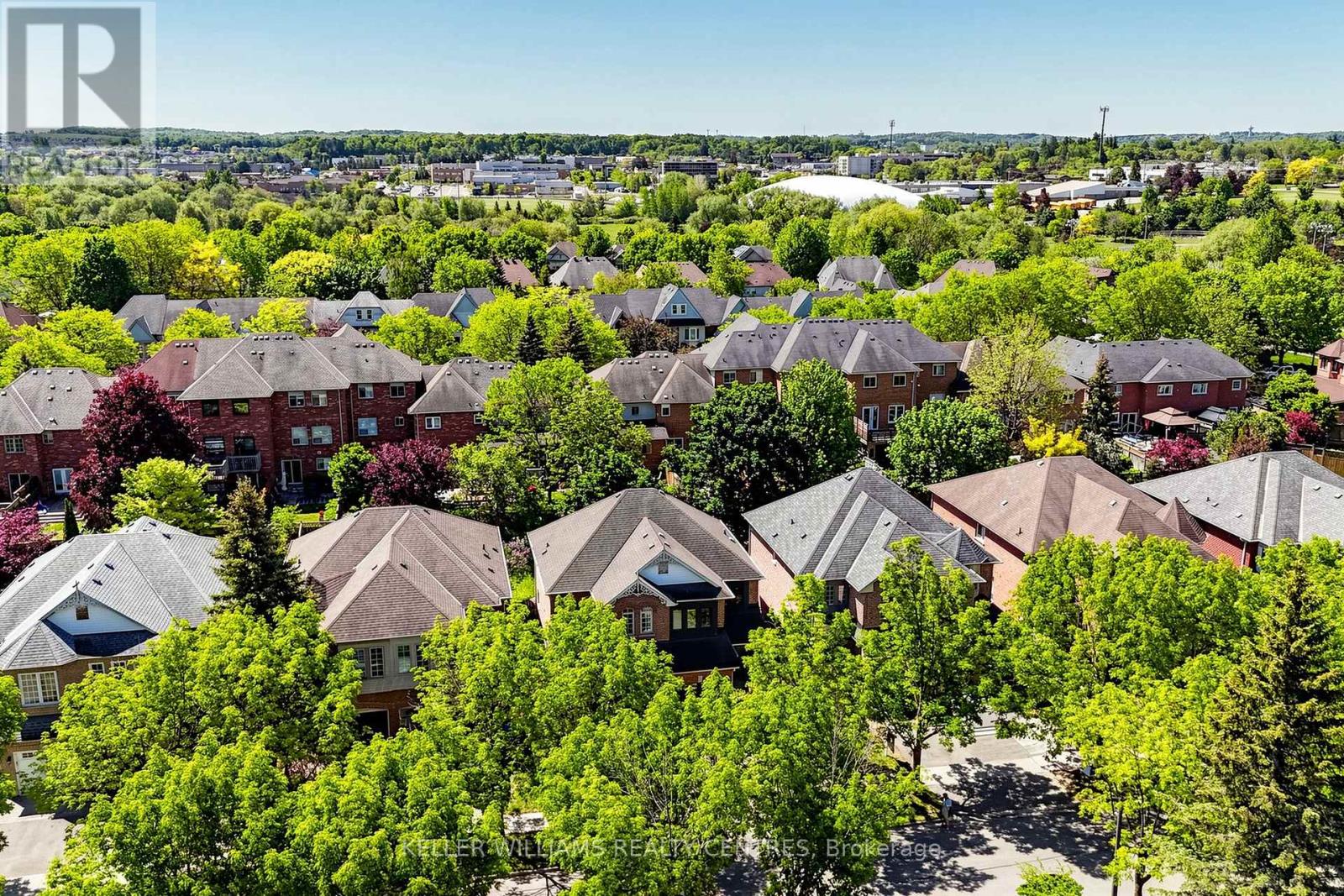 118 WOODROOF CRESCENT - 34