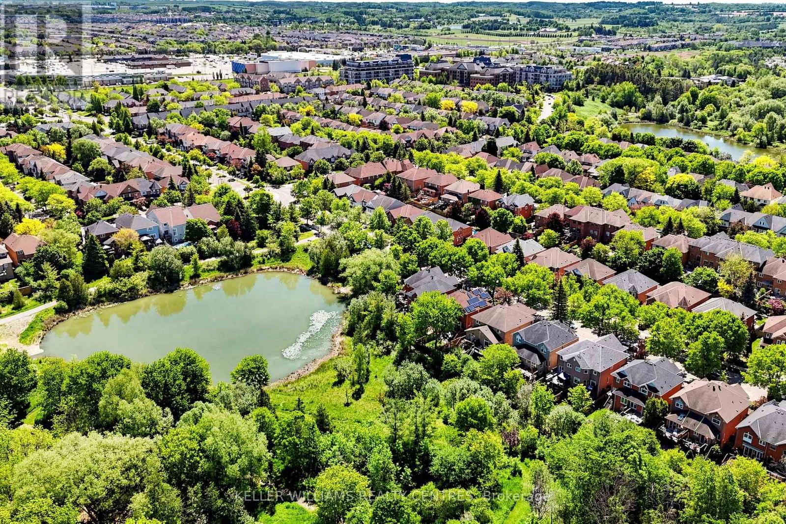 118 WOODROOF CRESCENT - 36