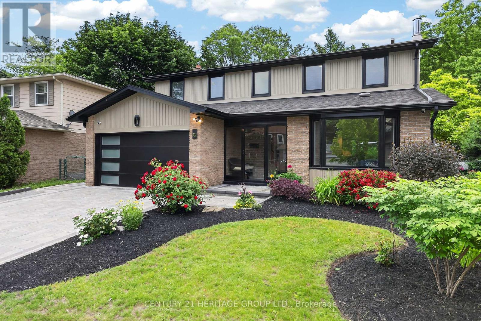 28 INNIS CRESCENT - 2