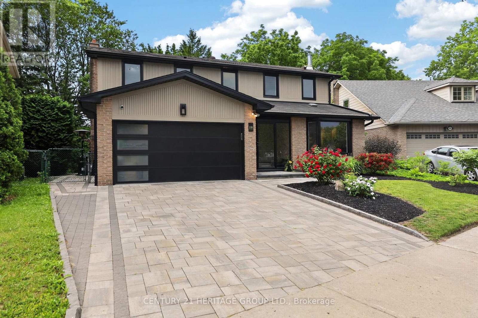 28 INNIS CRESCENT - 3