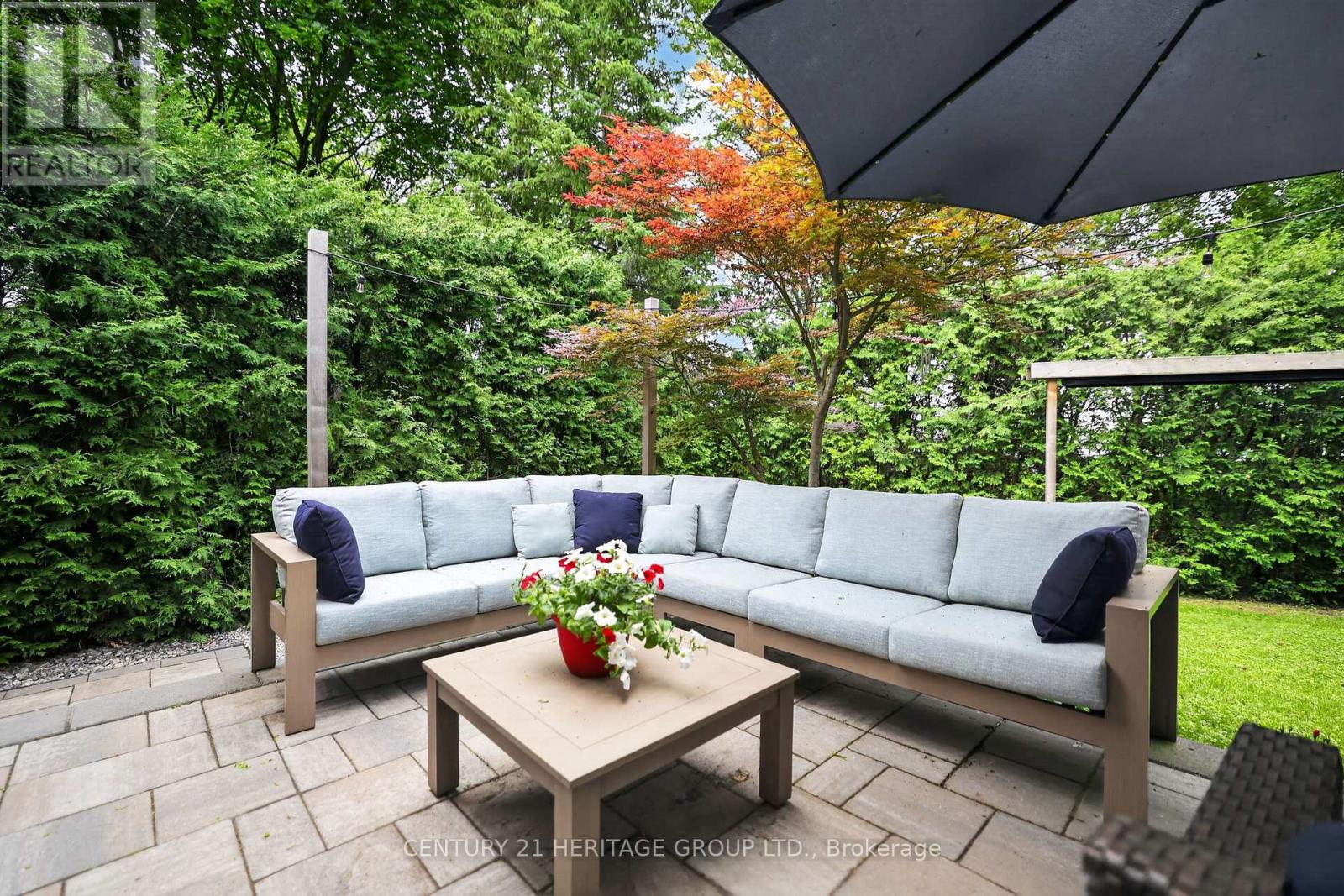 28 INNIS CRESCENT - 36