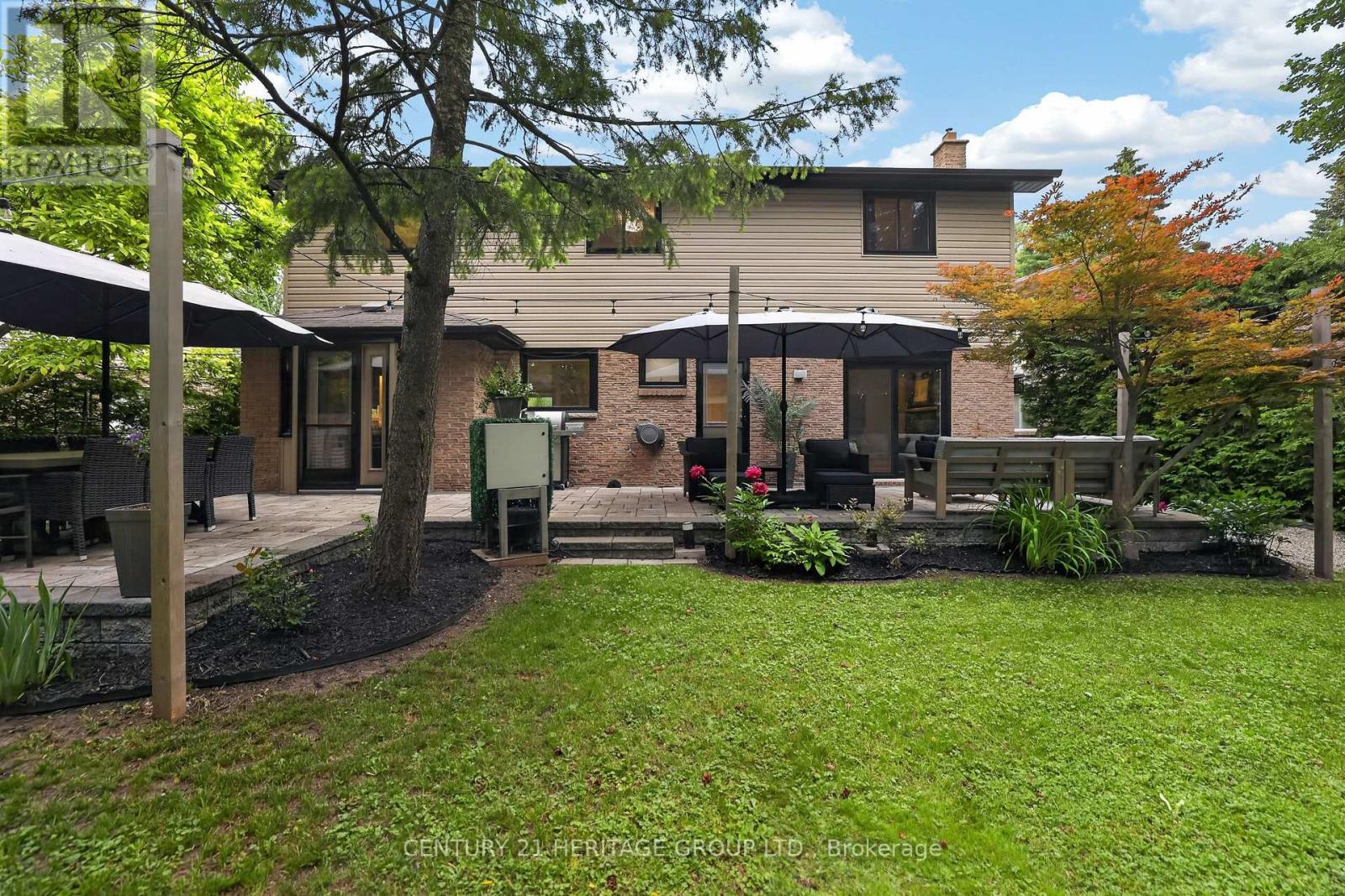 28 INNIS CRESCENT - 38