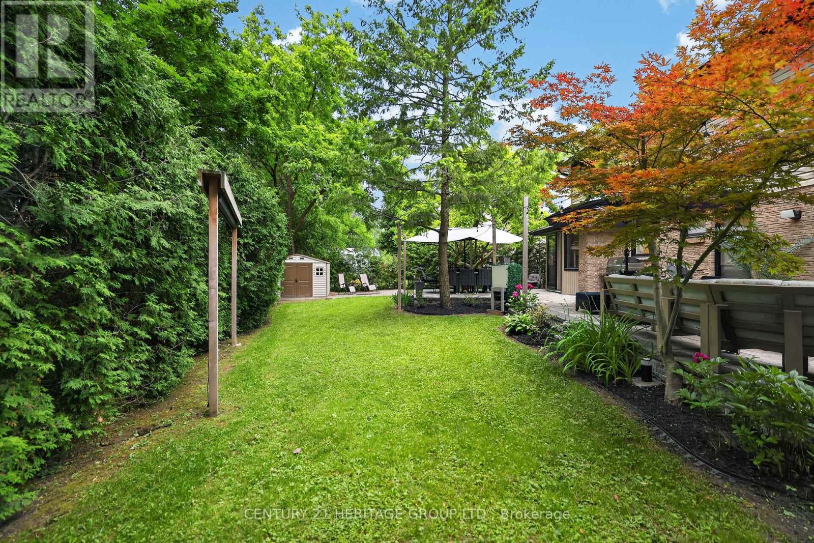 28 INNIS CRESCENT - 40