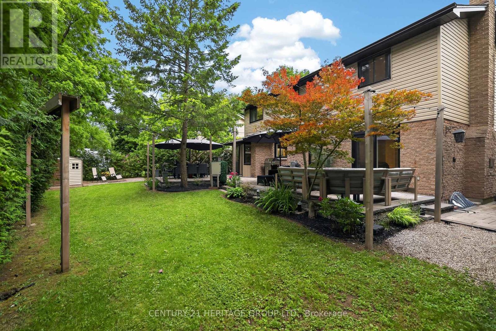 28 INNIS CRESCENT - 41