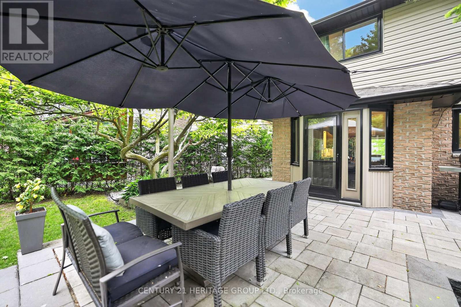 28 INNIS CRESCENT - 45