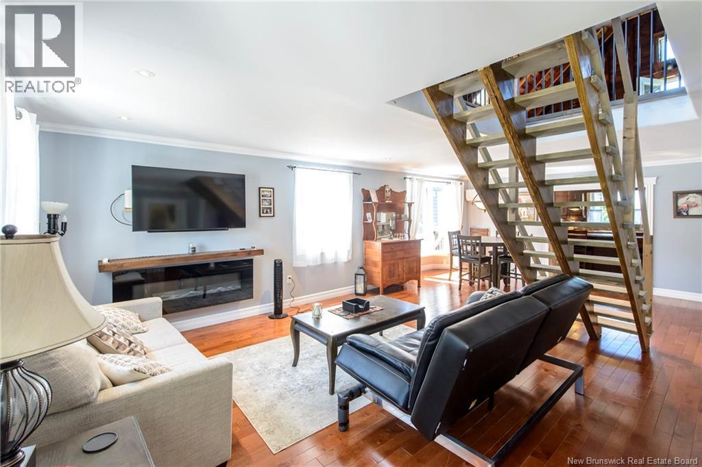 601 Greenhead Road - Image 2