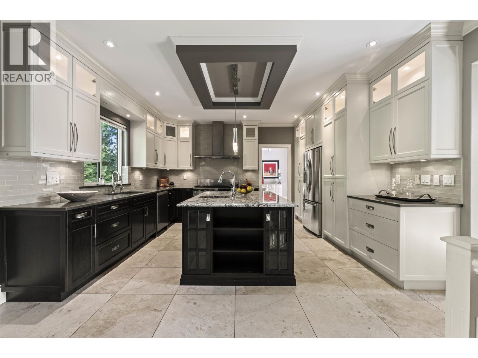 3172 HALLAM COURT, Coquitlam