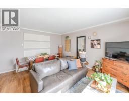 797 Forestbrook Drive, Penticton, BC V2A2E6 Photo 10