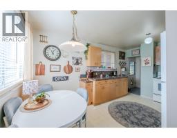 797 Forestbrook Drive, Penticton, BC V2A2E6 Photo 13