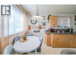 797 Forestbrook Drive, Penticton, BC V2A2E6 Photo 14