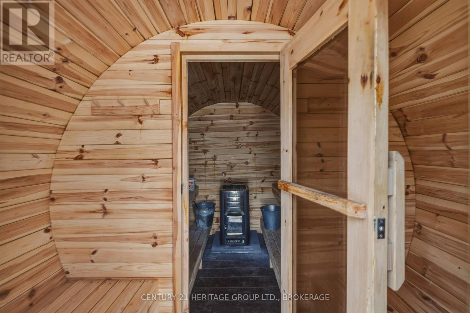 2097 HAMBLY LANE - Image 38
