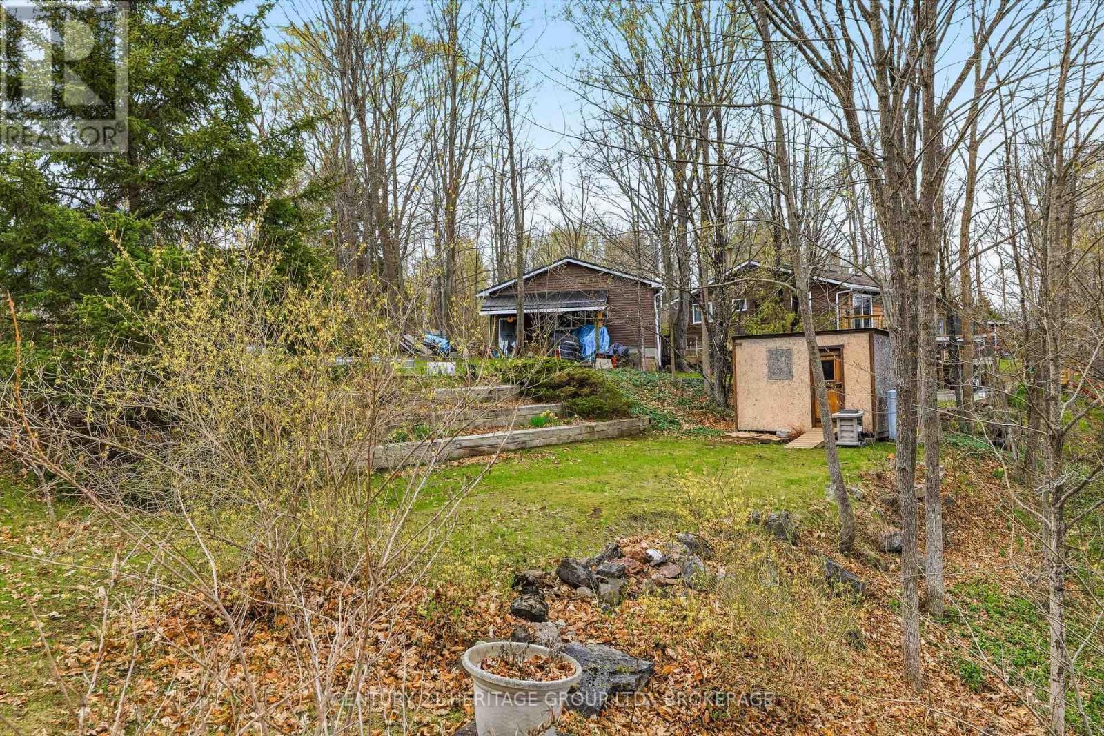 2097 HAMBLY LANE - Image 40