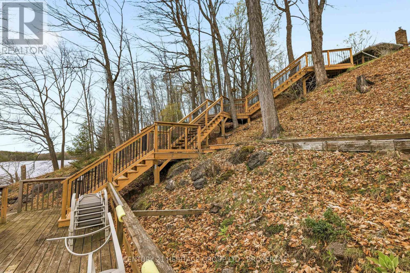 2097 HAMBLY LANE - Image 44