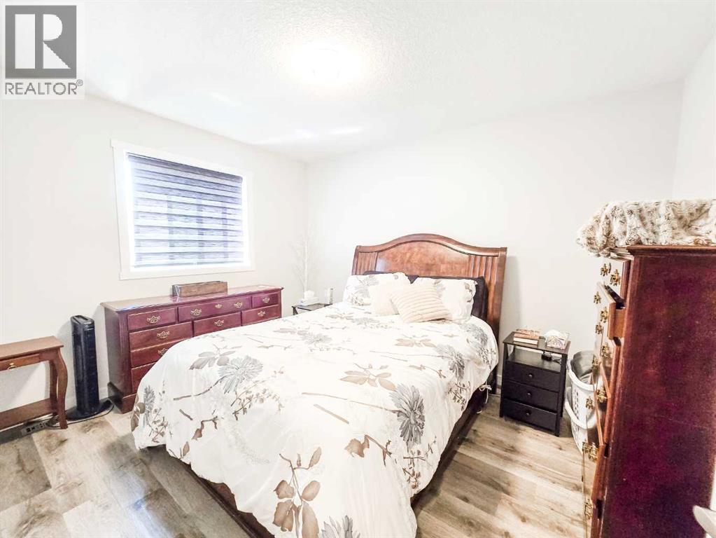 4819 17 Avenue - 9