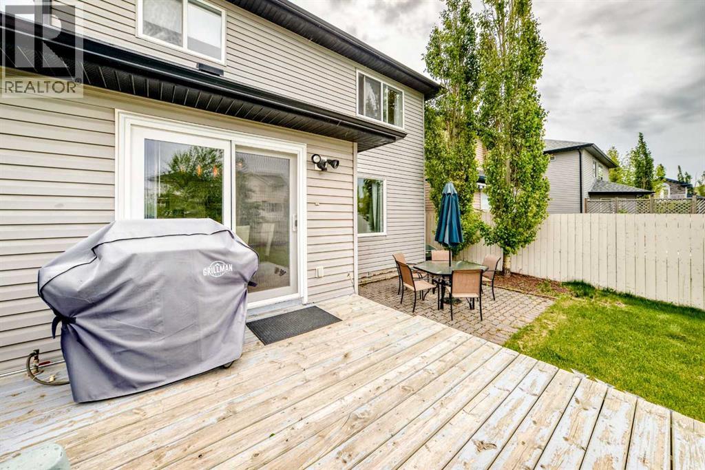 15 Citadel Meadow Crescent NW - 36