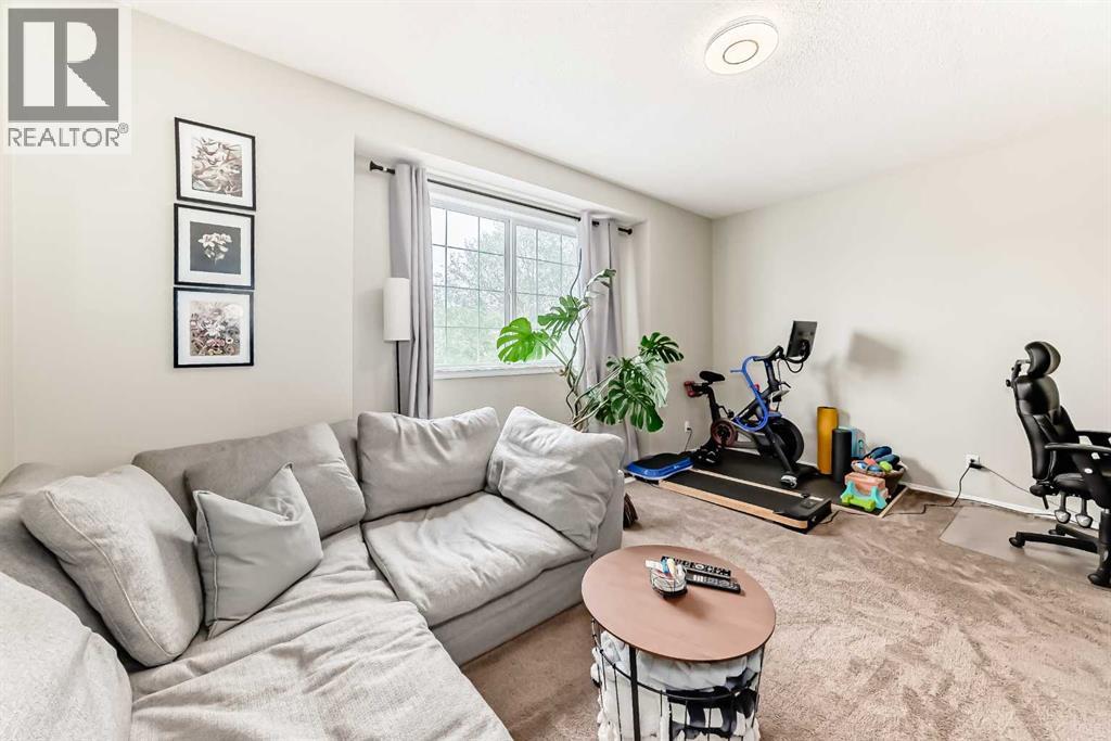 15 Citadel Meadow Crescent NW - 18