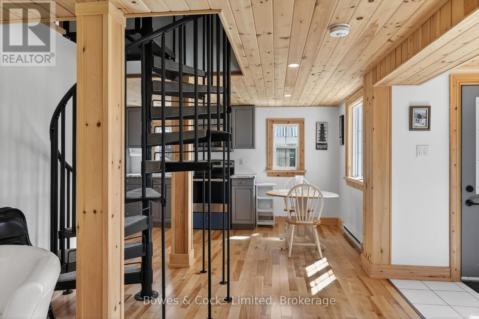 49 LONG BEACH ROAD - 13