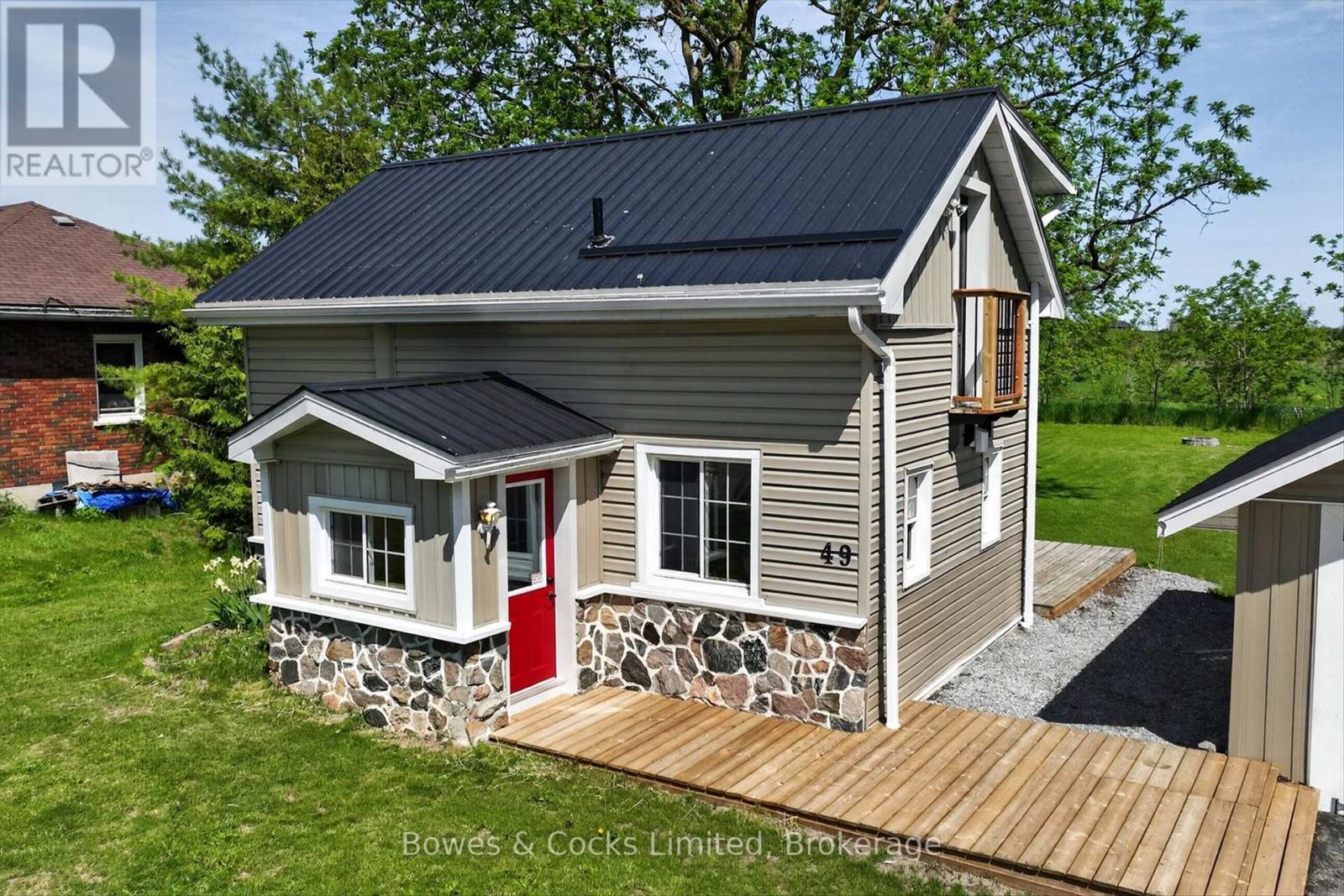 49 LONG BEACH ROAD - 42