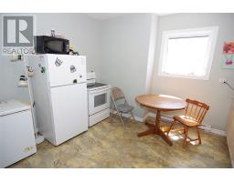 41 Monroe Street thumbnail 5