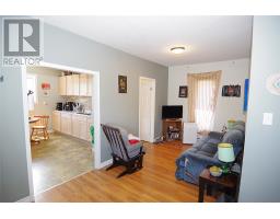 41 Monroe Street thumbnail 8