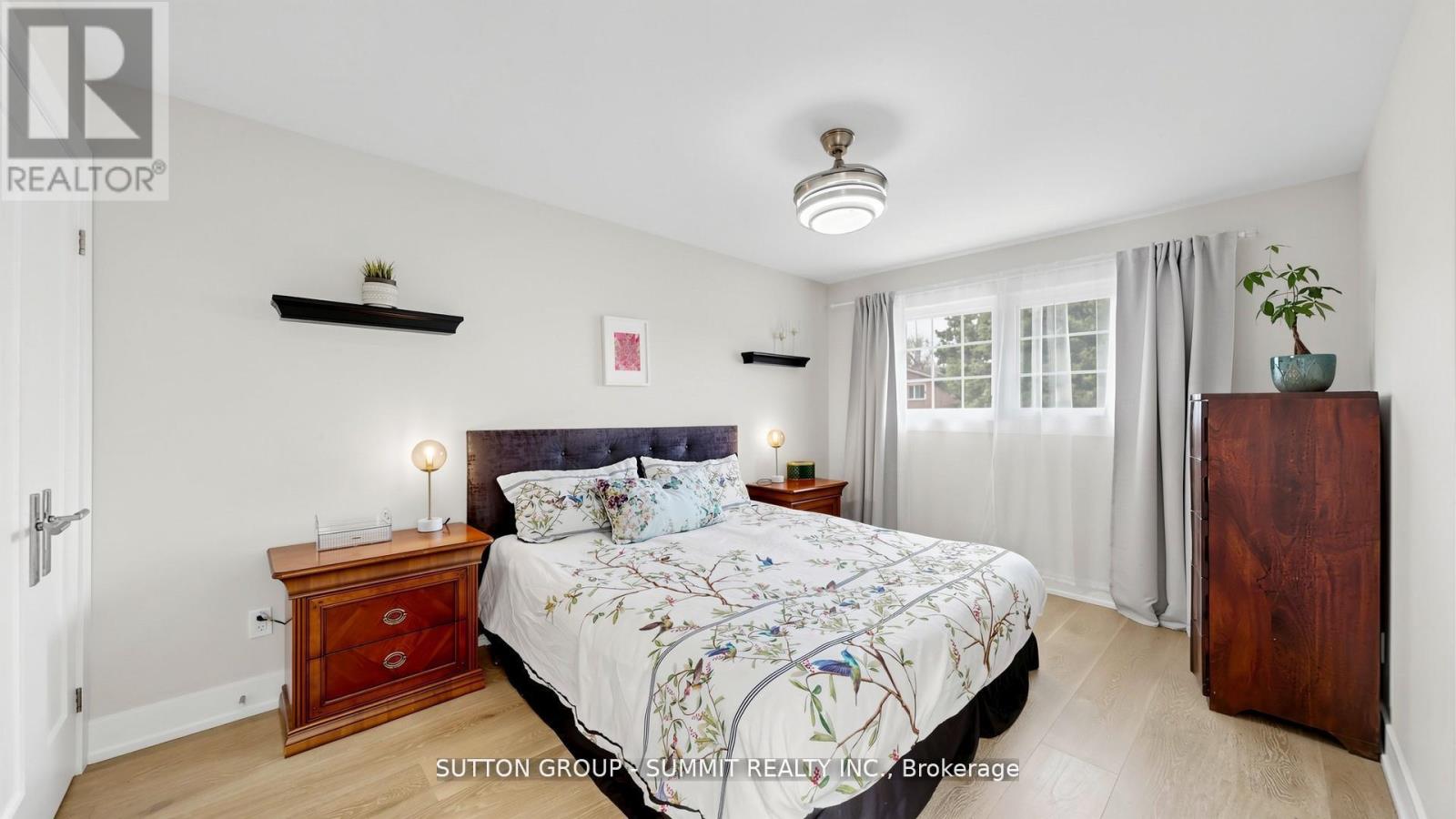 2427 RAVENSTHORPE CRESCENT - 28