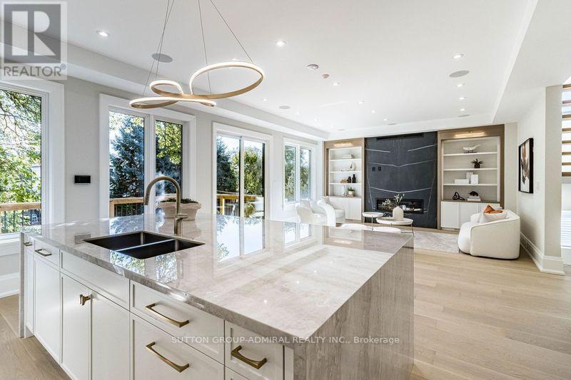 25 YORKVIEW DRIVE - 12