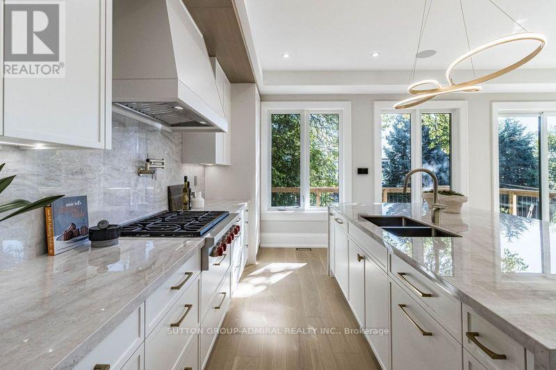 25 YORKVIEW DRIVE - 13
