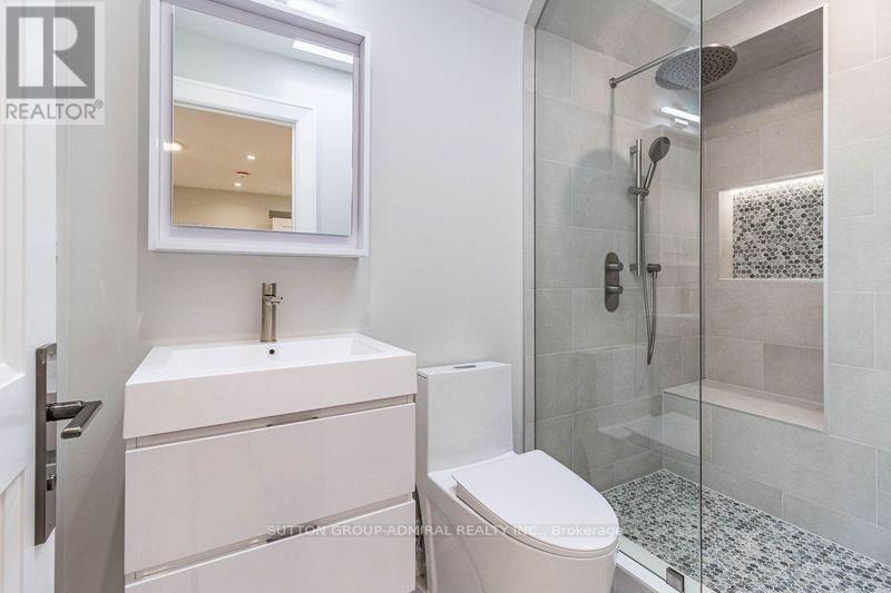 25 YORKVIEW DRIVE - 26