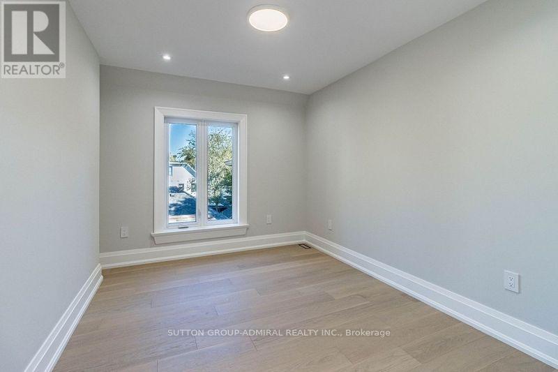 25 YORKVIEW DRIVE - 27