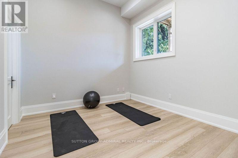 25 YORKVIEW DRIVE - 34