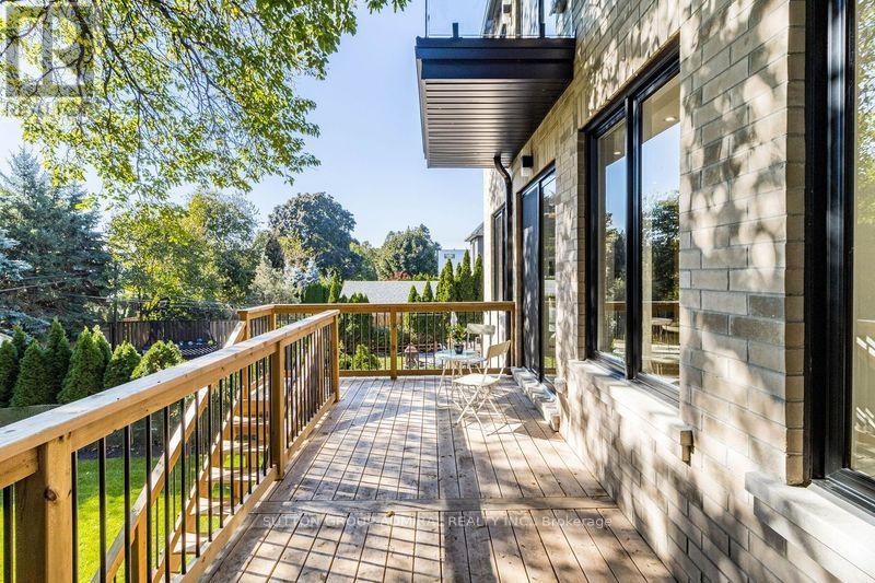25 YORKVIEW DRIVE - 39