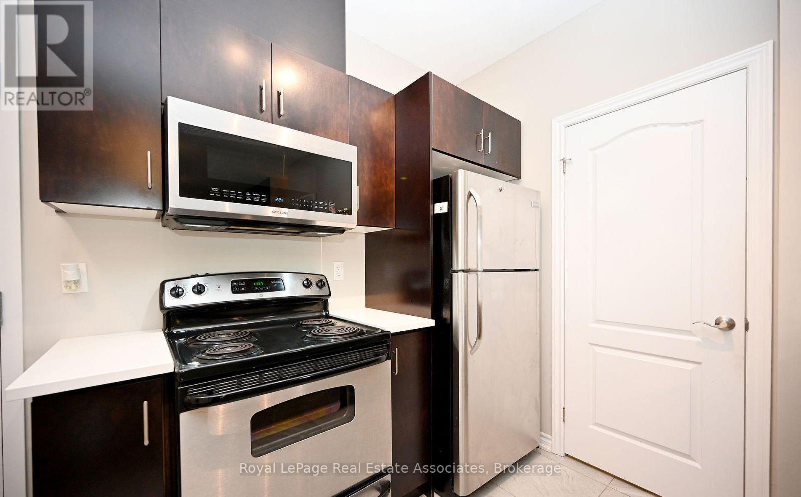 #209 1370 COSTIGAN ROAD - 22