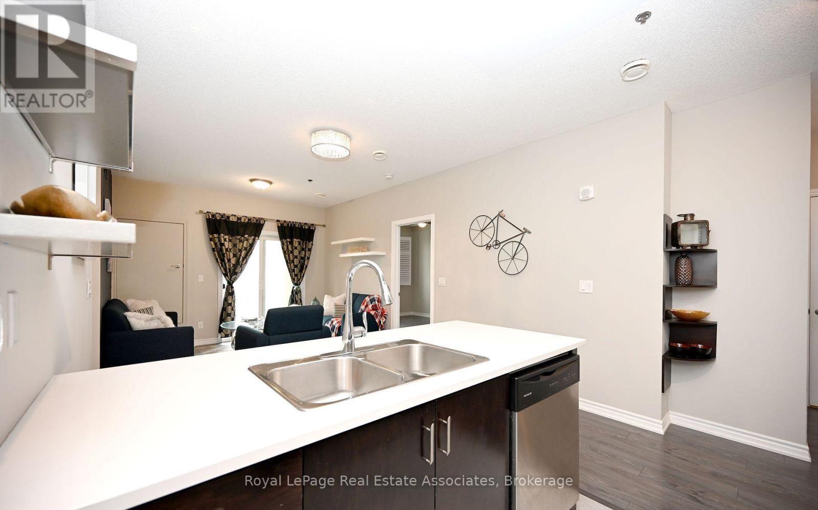 #209 1370 COSTIGAN ROAD - 23