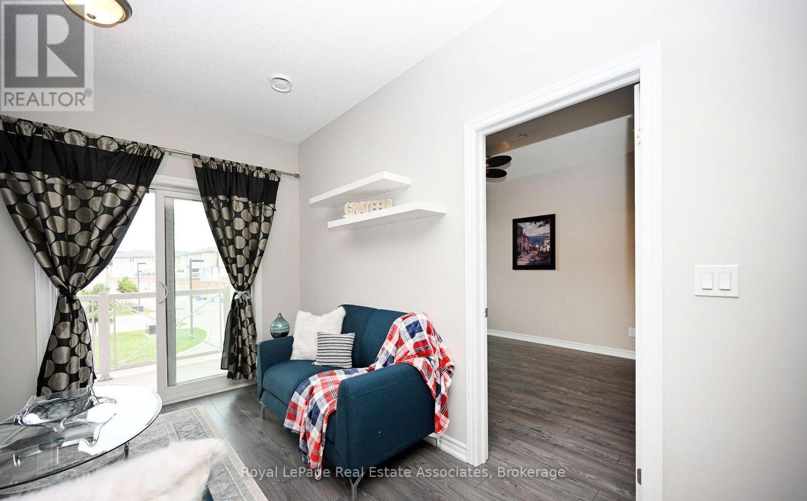 #209 1370 COSTIGAN ROAD - 25